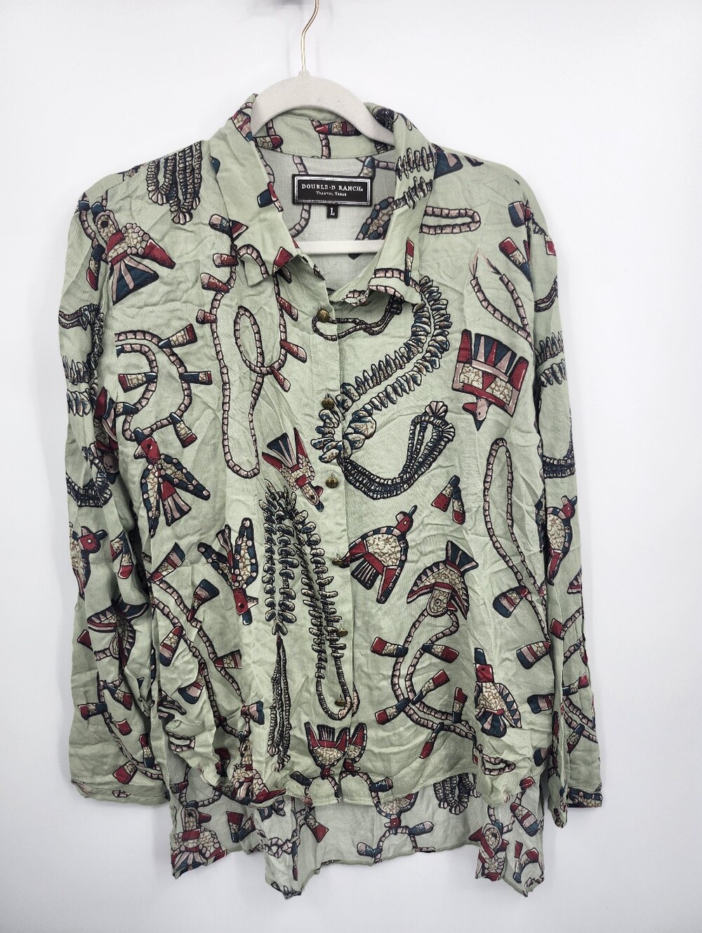 Double D Ranch Light Green Button-Front Shirtโ with Western Motif Sz L